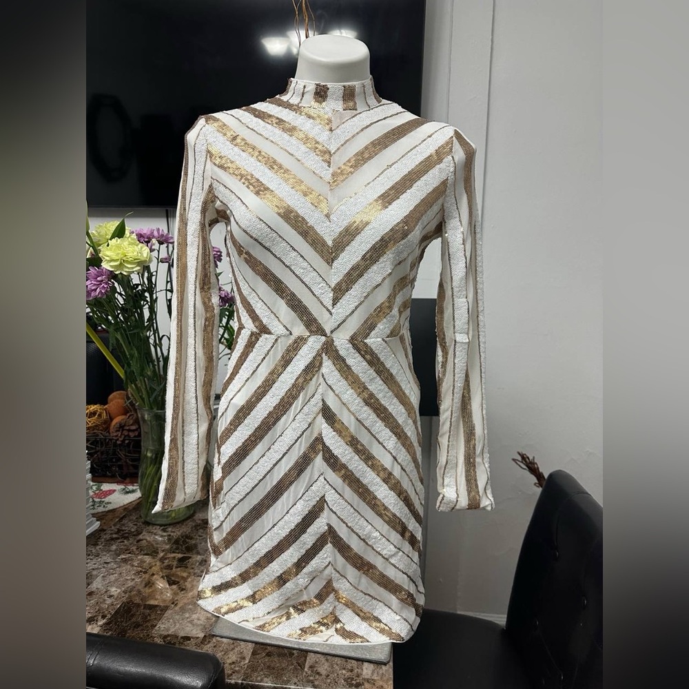 Dress - Picture 2 of 3